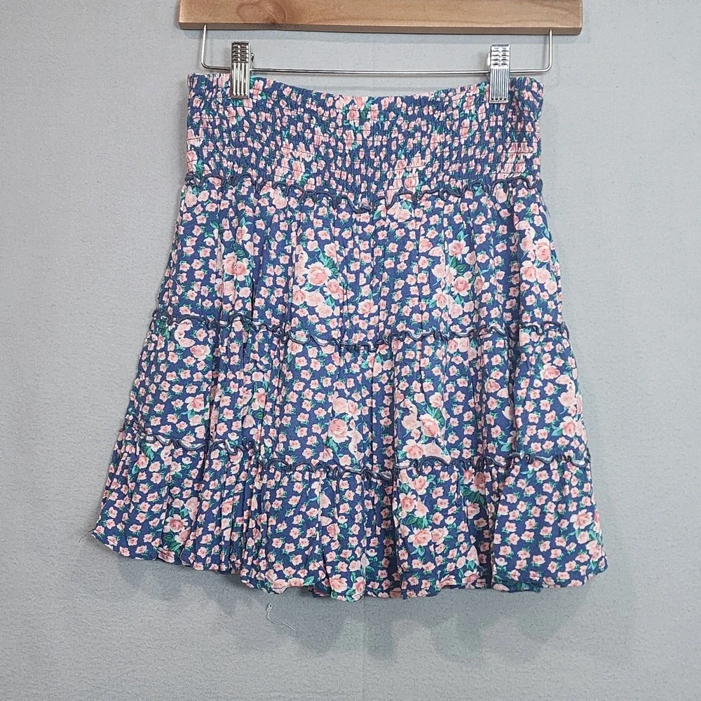 American Eagle Outfitters embrace romantic
